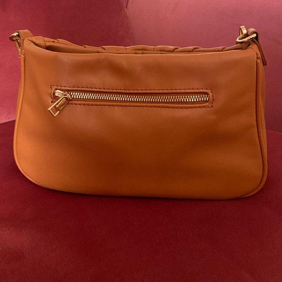 Urban Expressions tan shoulder crossbody - Picture 4 of 6